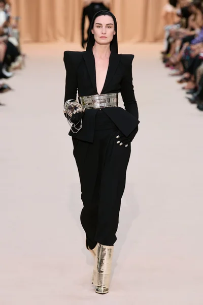 Look 34